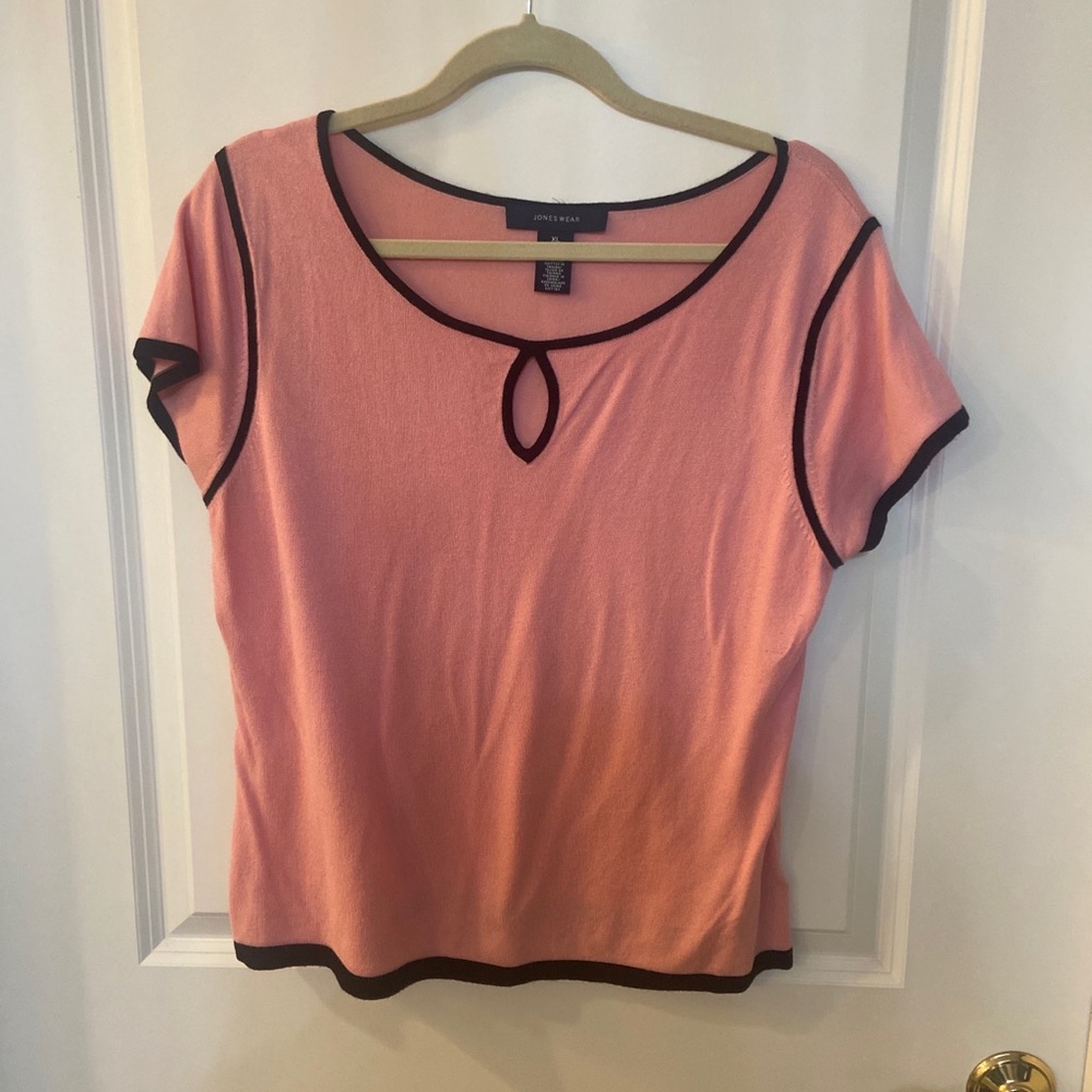Jones wear Xl